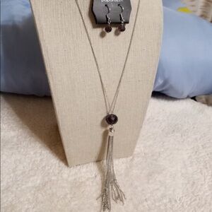 Socialite Of The Season - Purple. Necklace/earrings NWT